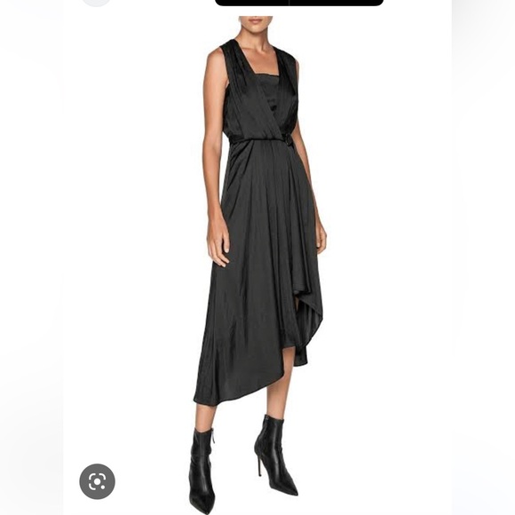 Cue Dresses & Skirts - Stunning asymmetric black Cue dress size 12